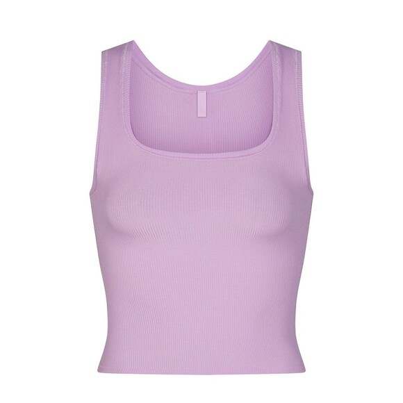 SKIMS Soft Lounge Tank - Sugar Plum - Picture 1 of 6